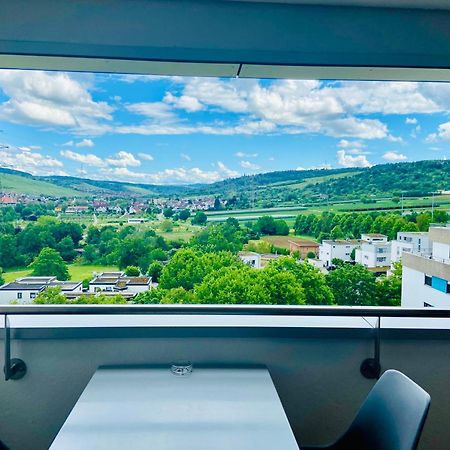 Freshly Renovated Studio Apartment - Top Location In Weinstadt Exterior photo